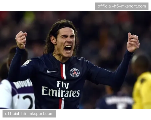 巴黎圣日耳曼2-0完胜马赛，登贝莱传射建功巩固榜首优势