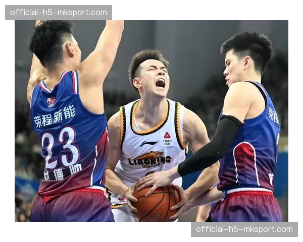 【2026年4月CBA联赛·赛前·前瞻辽宁本钢公布季后赛12人名单，卫冕冠军全员健康进入半决赛
